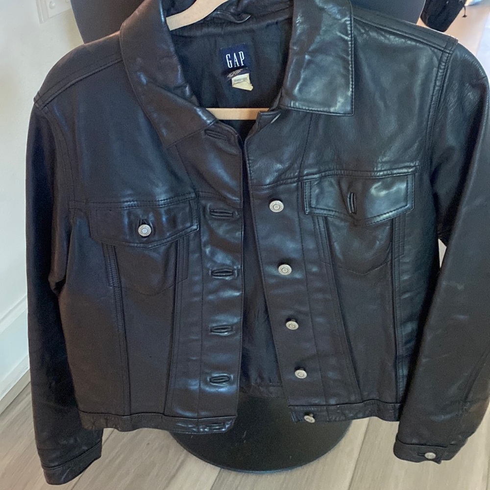 Black leather gap jacket in great condition